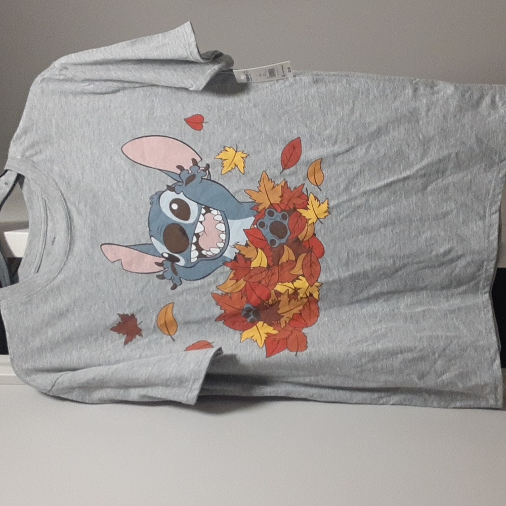 Disney Stitch fall leaves t shirt. NWT. Lilo and stitch. - Picture 2 of 8
